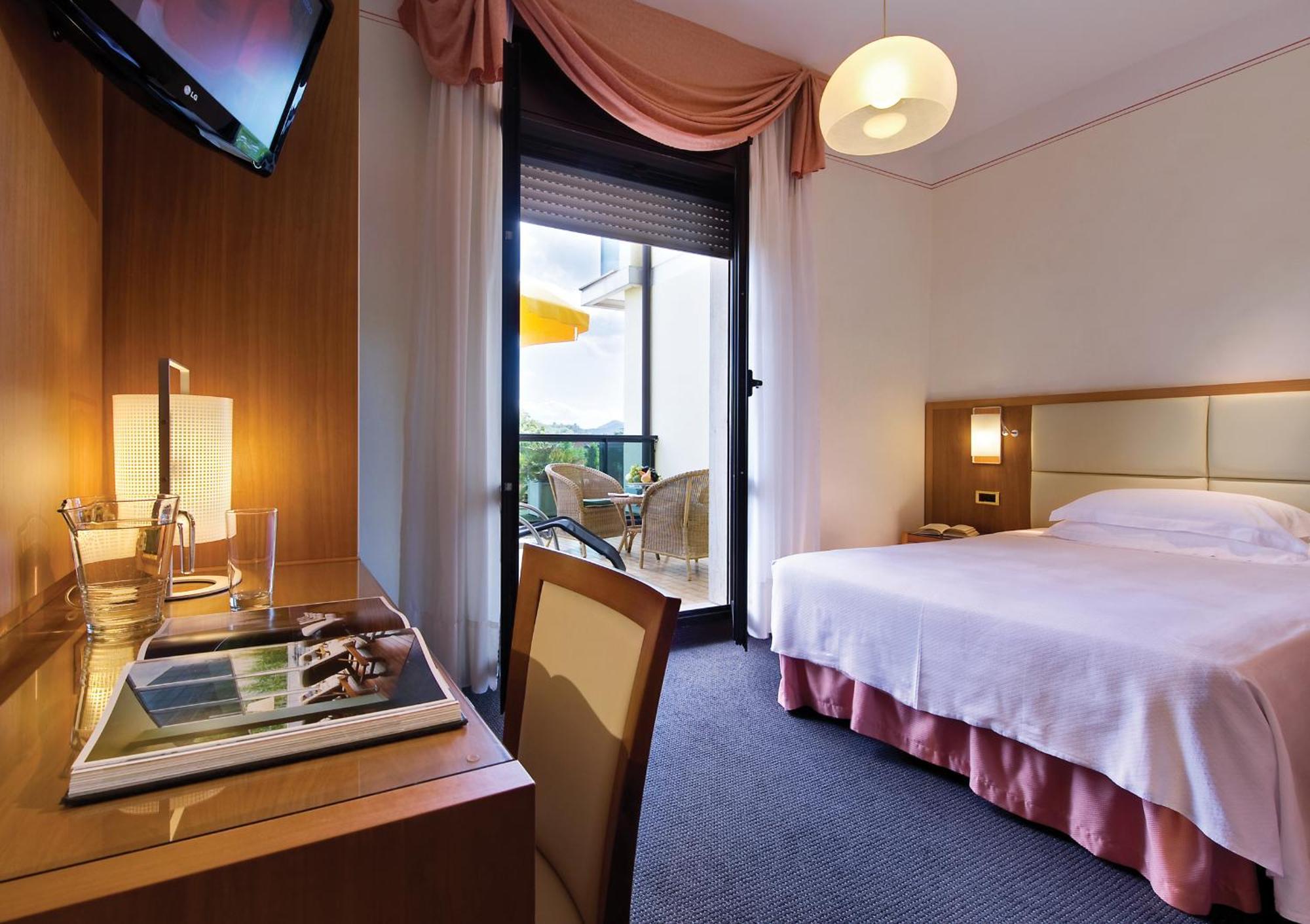 Atlantic Terme Natural Spa & Hotel Abano Terme Exterior photo